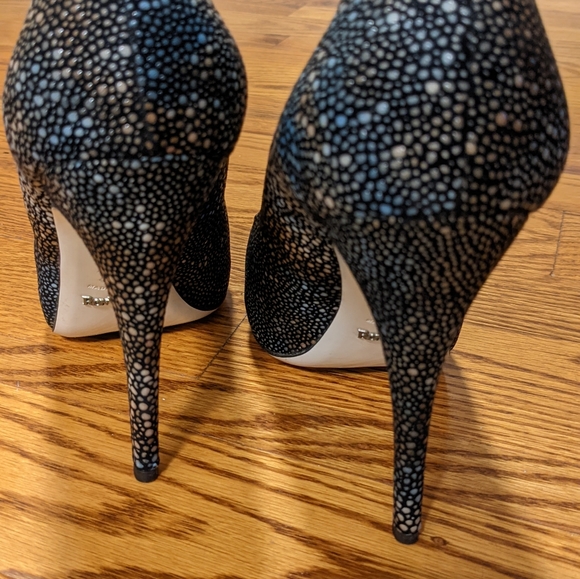 Ron White Signature Women's pump - Picture 9 of 9